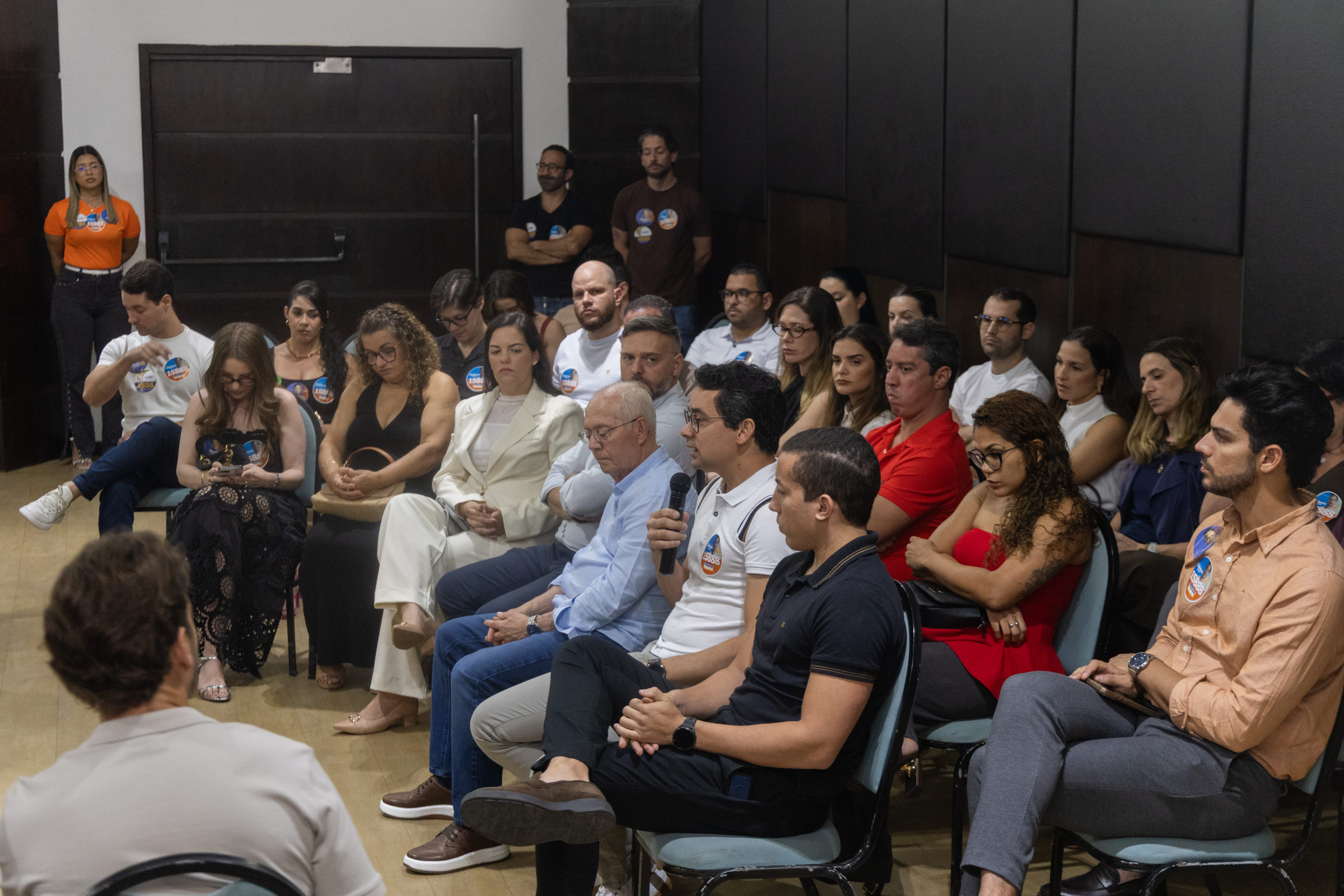 Reunião com profissionais médicos - foto 3